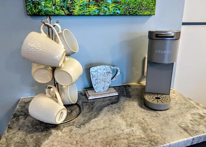 Apartment Just Imagine! Newly Renovated Ocean View 1br-1 Ba