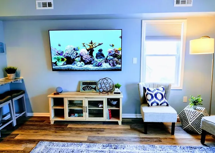 Just Imagine! Newly Renovated Ocean View 1br-1 Ba Apartment *